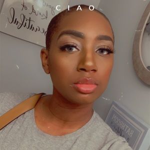 Meet your Posher, Eboni